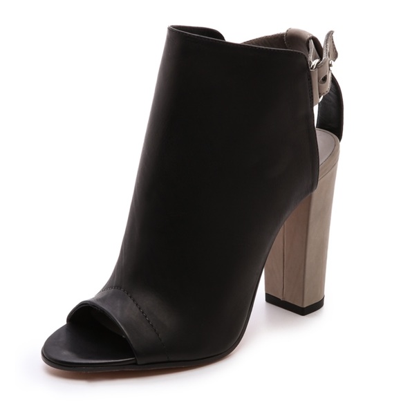 {Vince} Addison Cutout Booties Size 8.5 - Picture 2 of 4